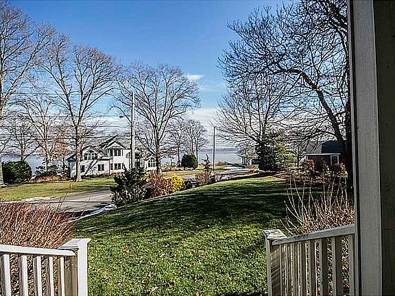 2nd image of 47 Viking Dr