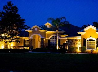 10145 Airy Oaks Ct, Weeki Wachee, FL 34613