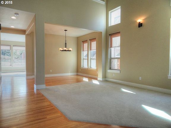 3rd image of 1525 SE 65th Ln