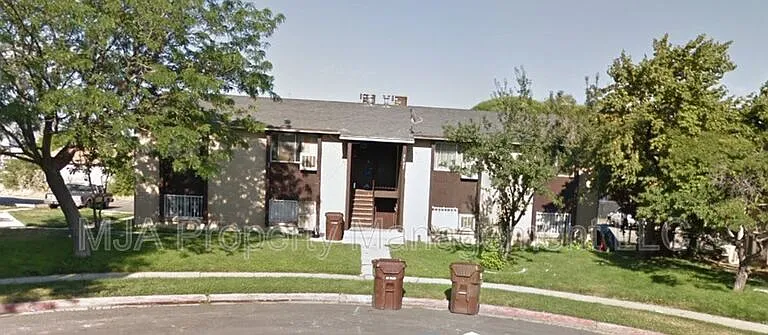 2523 S Lakecrest Dr #2 — Photo 9