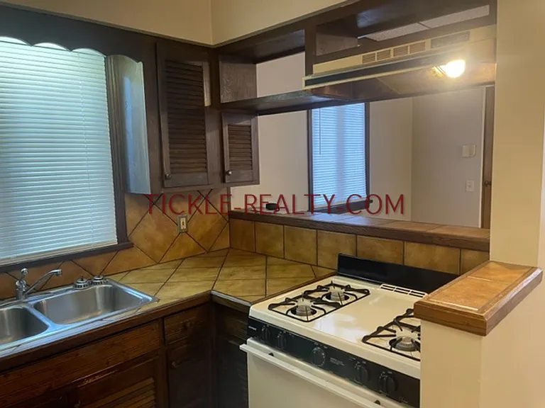9 Birch Cres — Photo 10