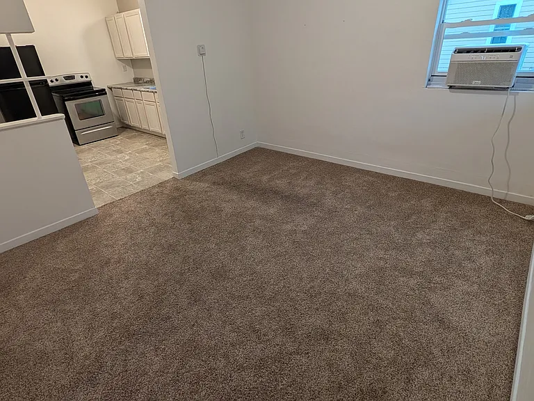 616 N 18th St #ORD — Photo 7