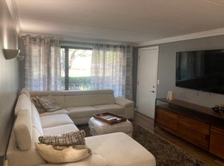 1001 S Euclid Ave APT 1S, Elmhurst, IL 60126