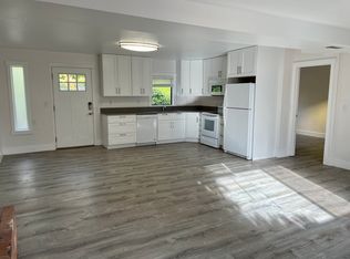 9717 224th St SW #B, Edmonds, WA 98020