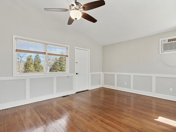 4th image of 1633 Pulaski Dr