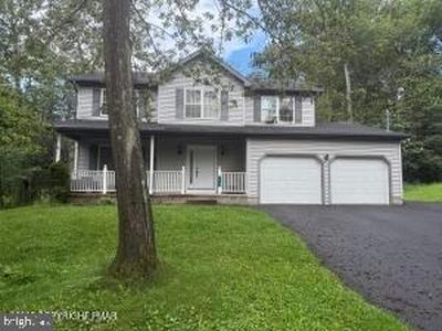 4186 Devon Dr, Tobyhanna, PA, 18466