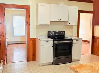 242 Pine St UNIT 2, Gardner, MA 01440