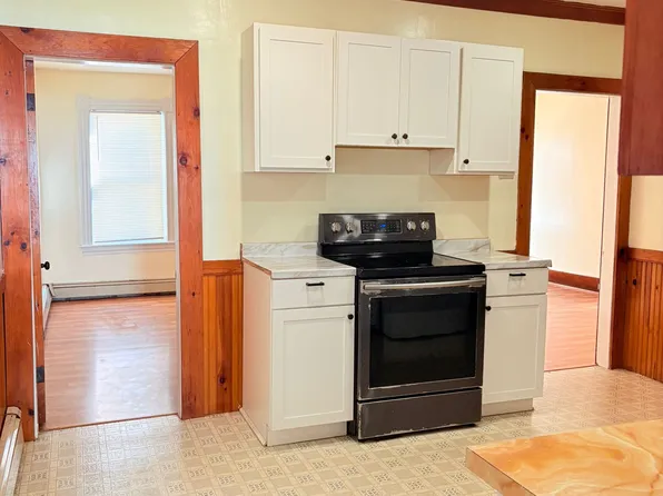 242 Pine St Unit 2, Gardner, MA 01440