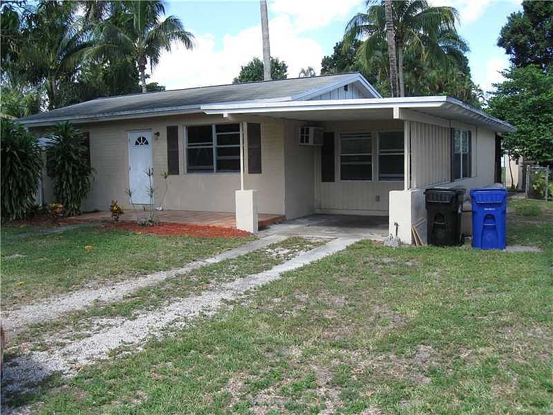 1st image of 1853 SW 28th Ter