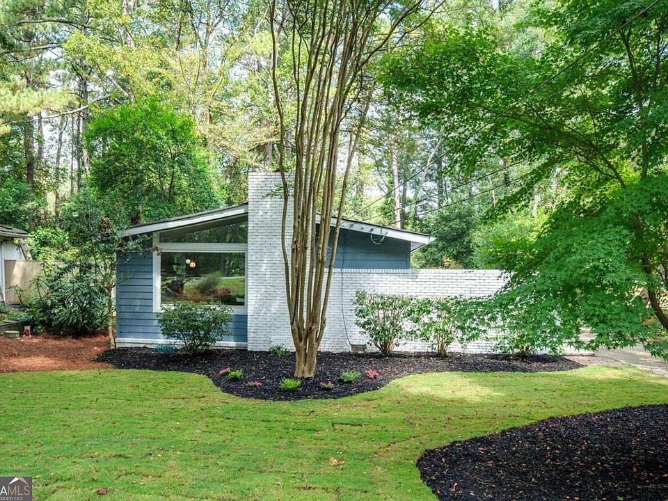 1st image of 2672 Brook Park Way