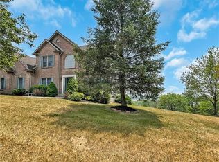 6686 Overlook Rd, Orefield, PA 18069