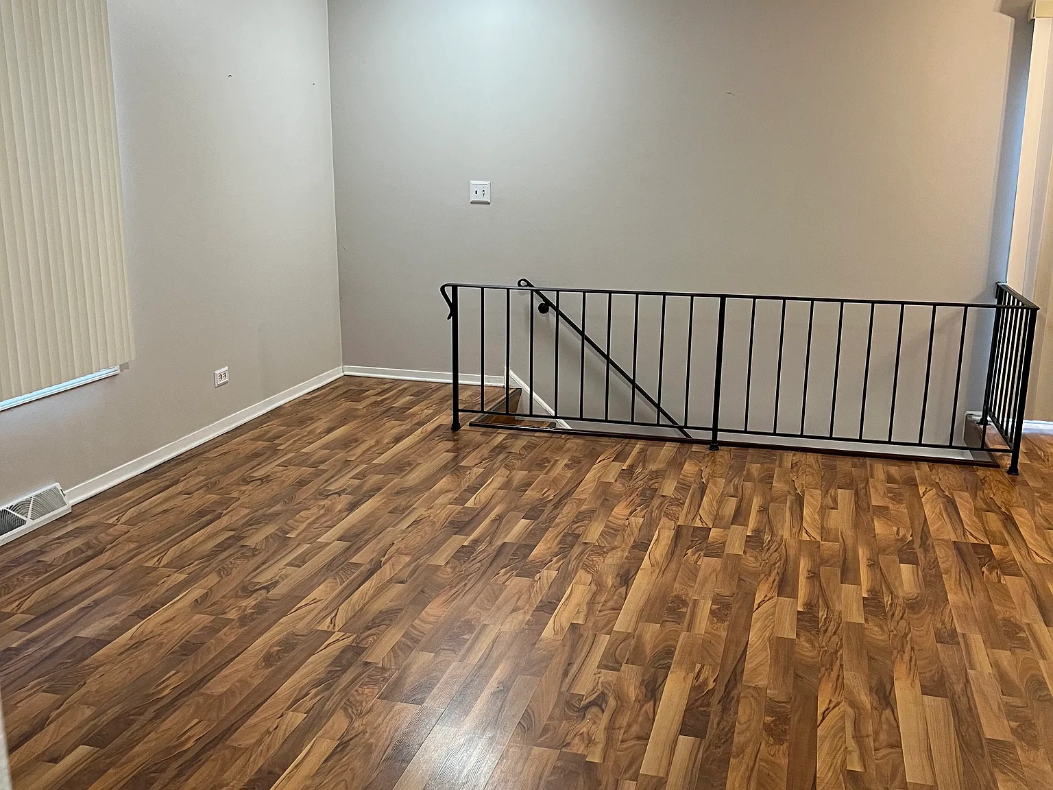 2 bed, 882 sqft, $1,950 — Photo 2