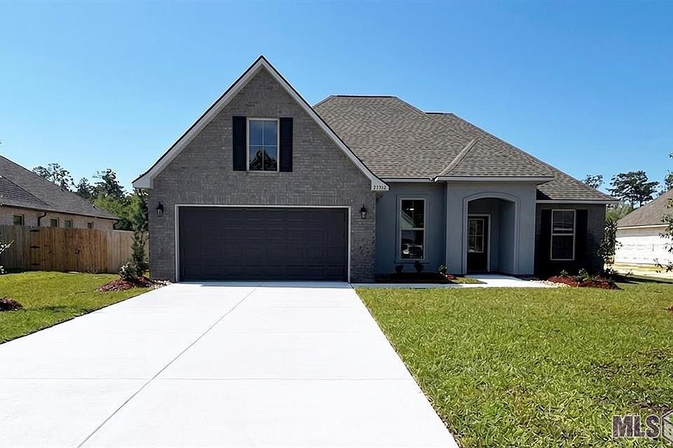 1st image of 25352 Blue Heron Dr