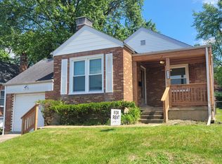 9510 Sterling Pl, Saint Louis, MO 63123