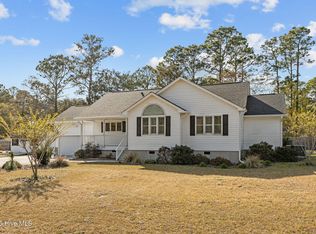 120 Robin Cresent Circle, Cape Carteret, NC 28584