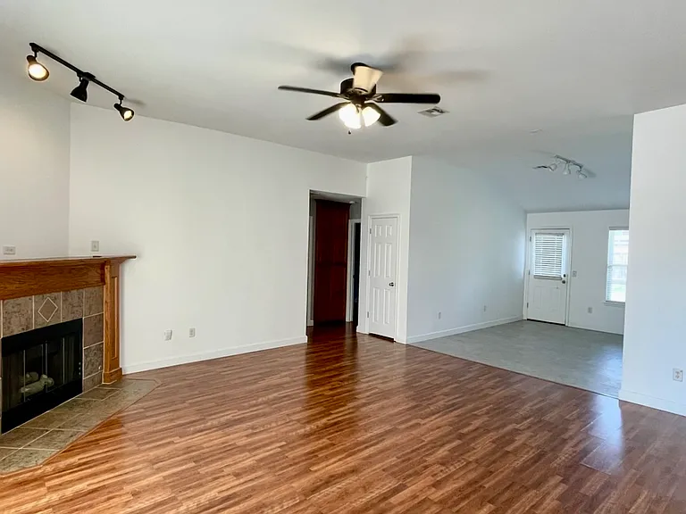 4405 Spotted Owl Cir — Photo 2