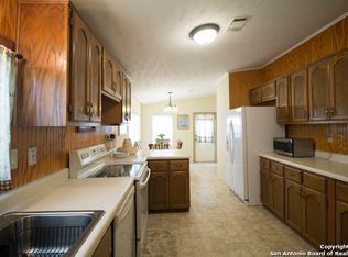 212 County Road 6850, Lytle, TX 78052