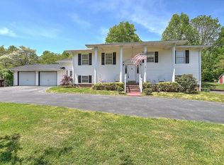 134 Milligan View Dr, Johnson City, TN 37601