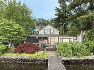 8 Long Is, Webster, MA 01570