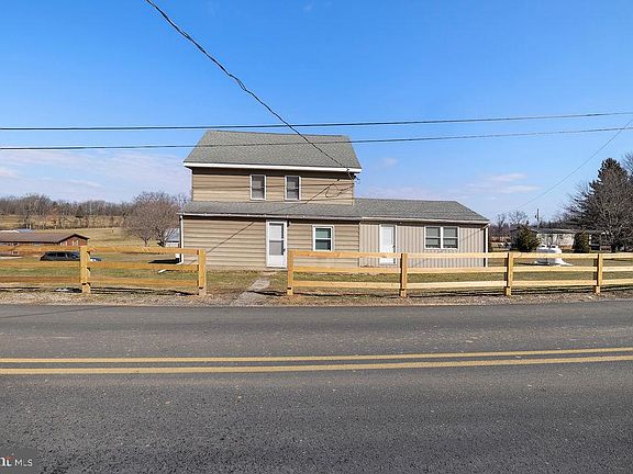 3rd image of 470 Race Track Rd