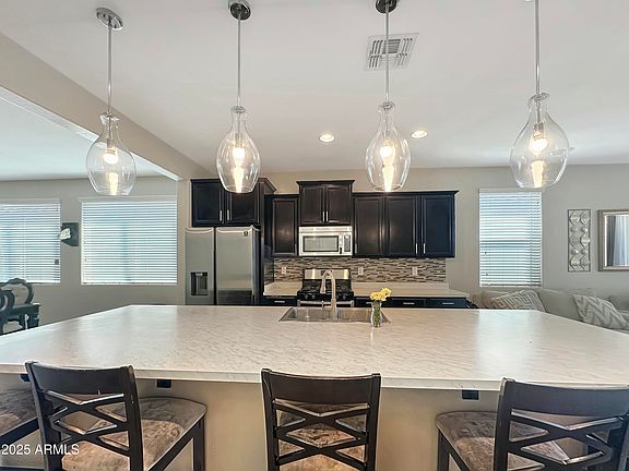 3rd image of 10419 W PAPAGO Street