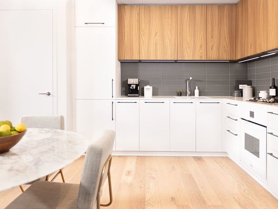 1st image of 445 W 35th St APT 5H