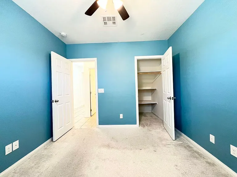 6625 Autumn Breeze St — Photo 11