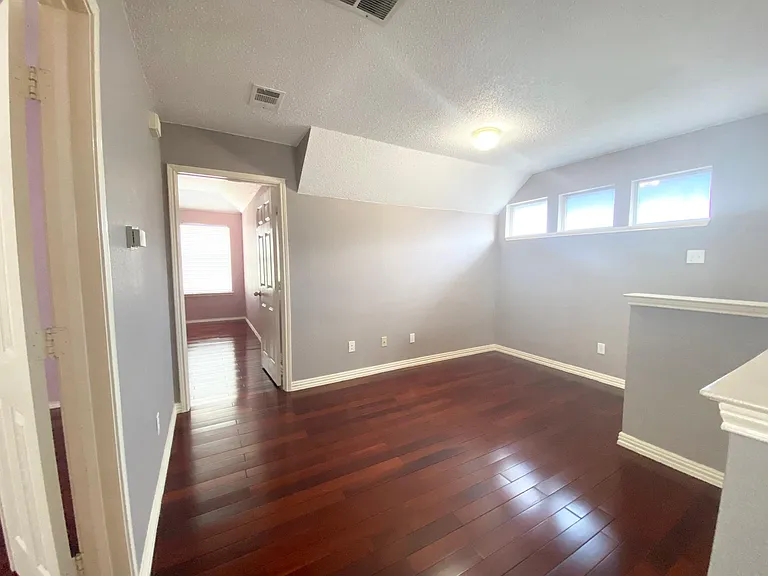 1618 Arbor Creek Dr — Photo 15