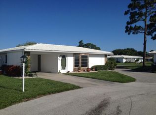 364 Circlewood Dr, Venice, FL 34293