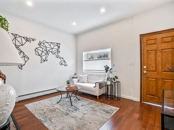 4th image of 680 Communipaw Ave