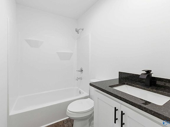 5th image of 317 Creekside Dr