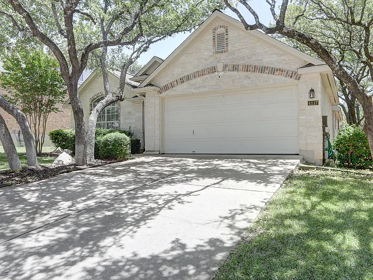4117 Gazley Ln — Photo 43
