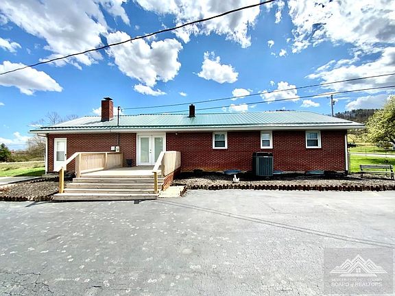 4th image of 5921 Hinton Rd