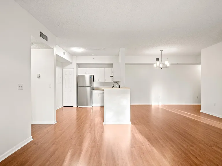 6960 SW 39th St #E205 — Photo 3