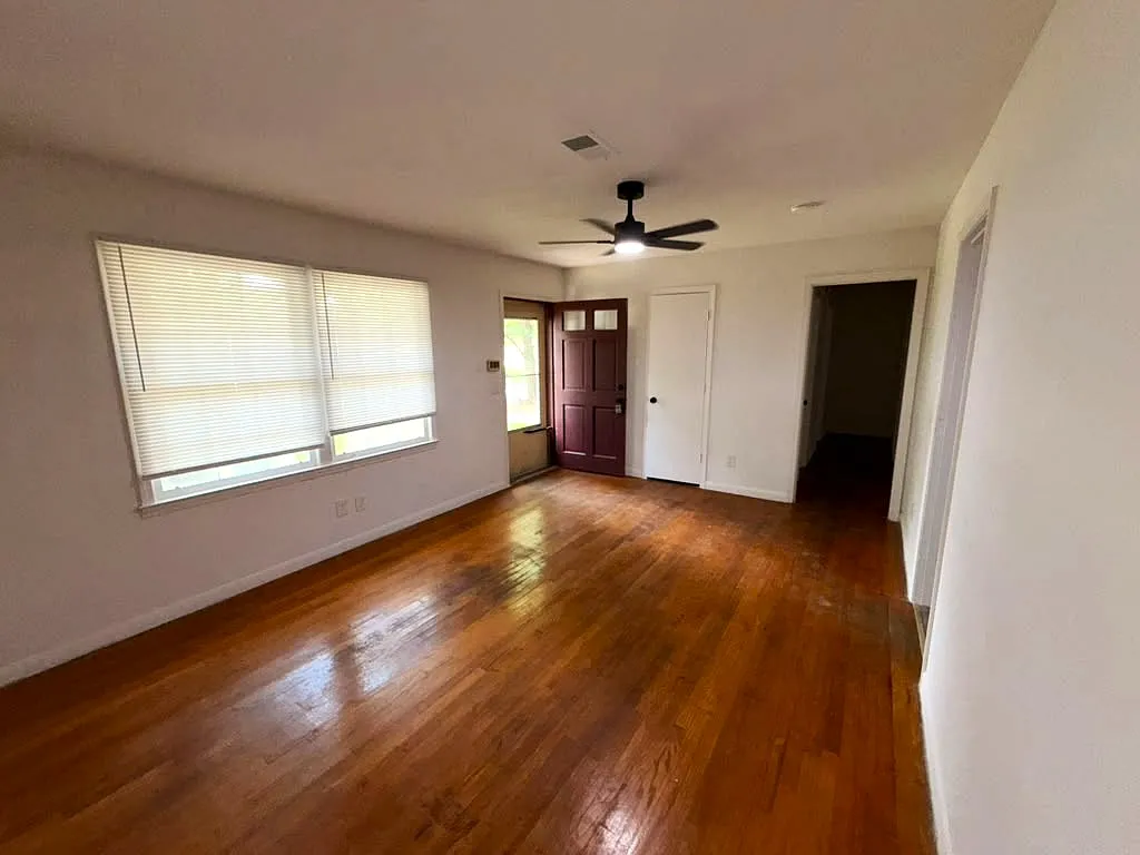 3 bed, 1005 sqft, $1,400 — Photo 4