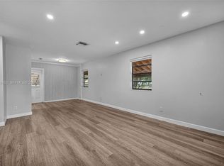 No Miami Beach Manor, Miami, FL 33162
