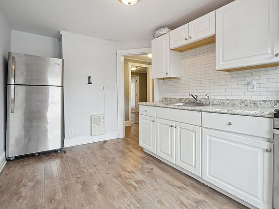 3rd image of 99 Monticello Ave Floor 3
