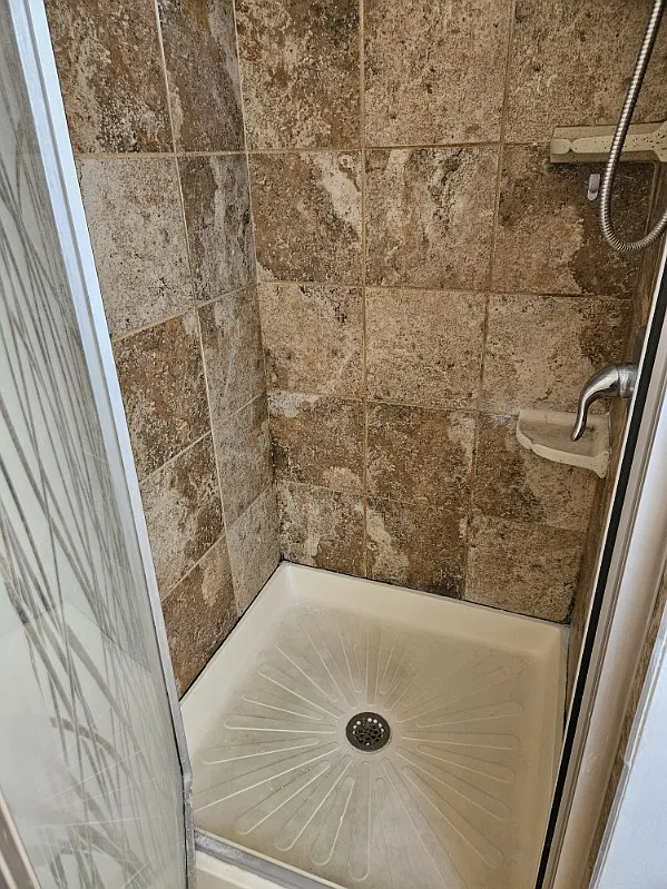 3329 S Ashland Ave — Photo 4