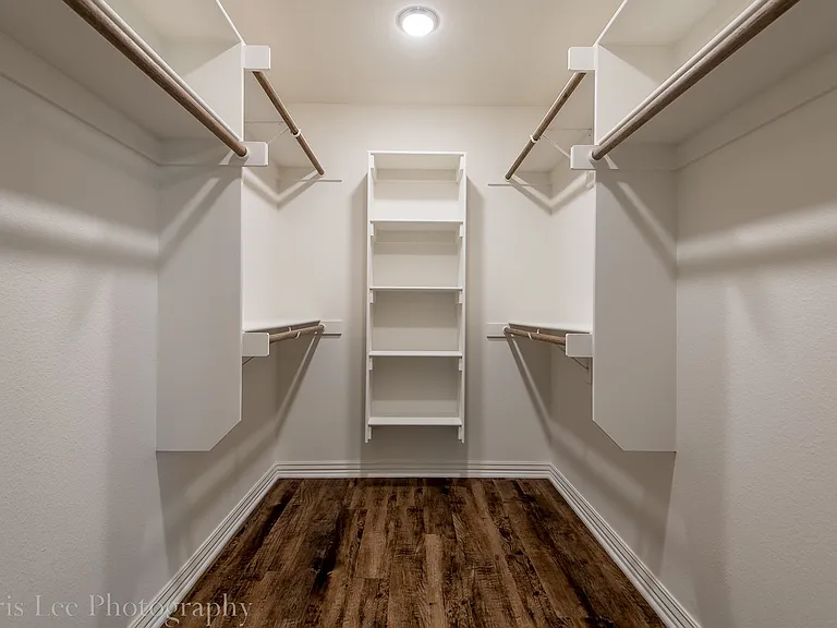 1635 S Borden St — Photo 10