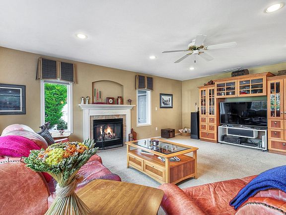 3rd image of 7507 118th St E