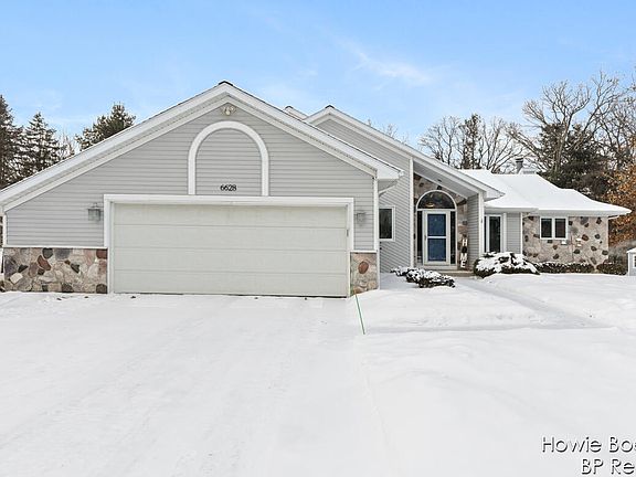 4th image of 6628 Rogueview Ct NE