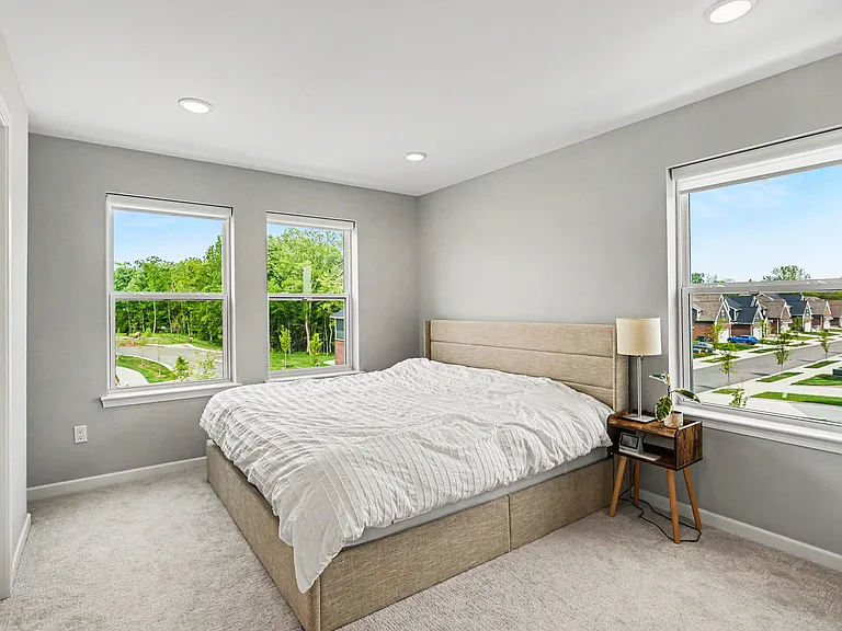 750 Huntley Ln — Photo 15