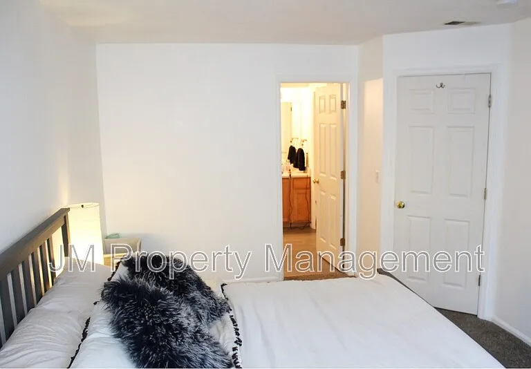 10784 W 63rd Pl — Photo 5