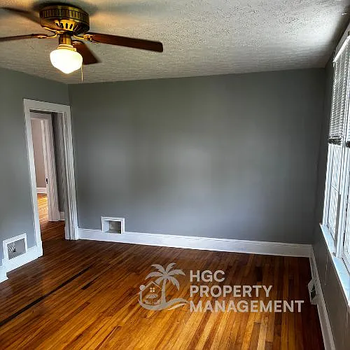 707 Magnolia Dr — Photo 5