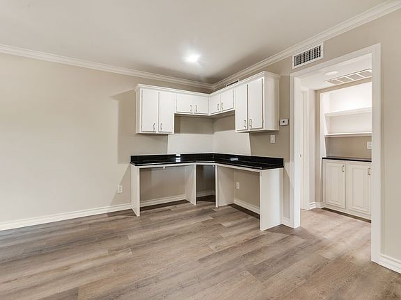 4th image of 2802 Escada Dr APT 207