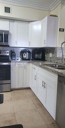 5th image of 2494 Centergate Dr APT 301