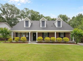 6817 Windsor Ct, Mobile, AL 36695