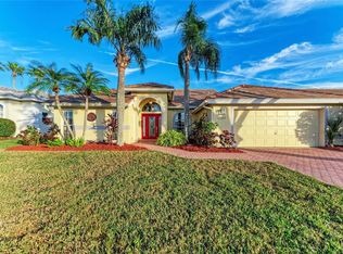 7207 38th Ct E, Sarasota, FL 34243
