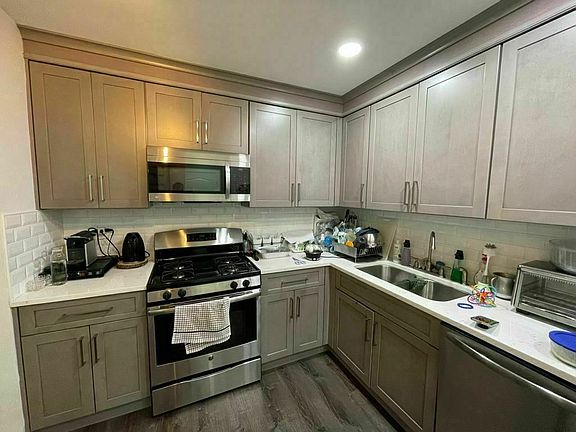3rd image of 1876 E 13th St #2