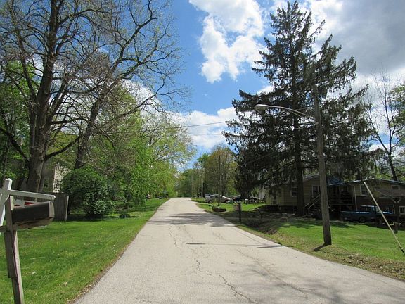 5th image of 7N029 Roosevelt Ave